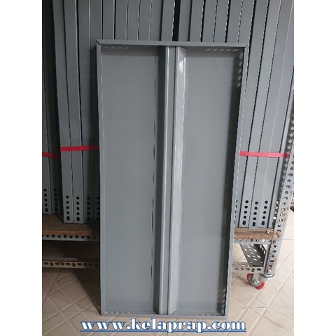 Mâm tôn kệ V lỗ 40x80, dùng bắt kệ kho chứa hàng. Sơn tĩnh điện màu xám ghi.