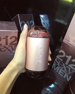 Nước hoa 212 sexy nữ