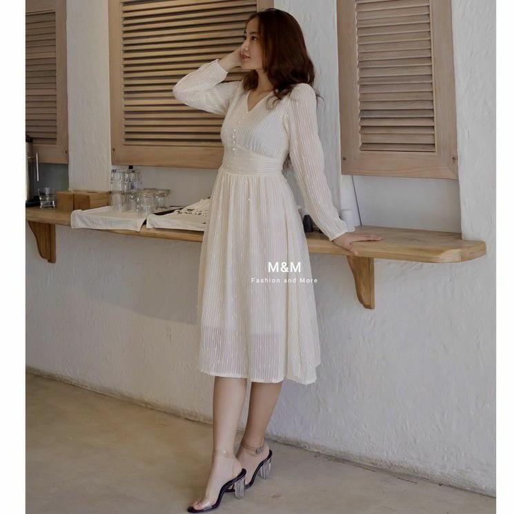 ĐẦM VOAN NỮ 2 LỚP TAY DÀI CỔ CHỮ V MÀU TRẮNG ĐÍNH KIM SA SANG TRỌNG | BigBuy360 - bigbuy360.vn