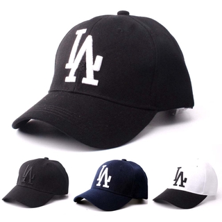 Young dynamic style embroidered cap for both men and women