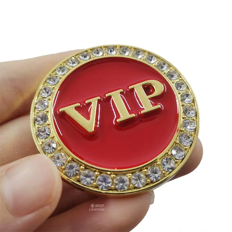 1 Miếng dán kim loại hình logo VIP cho xe hơi