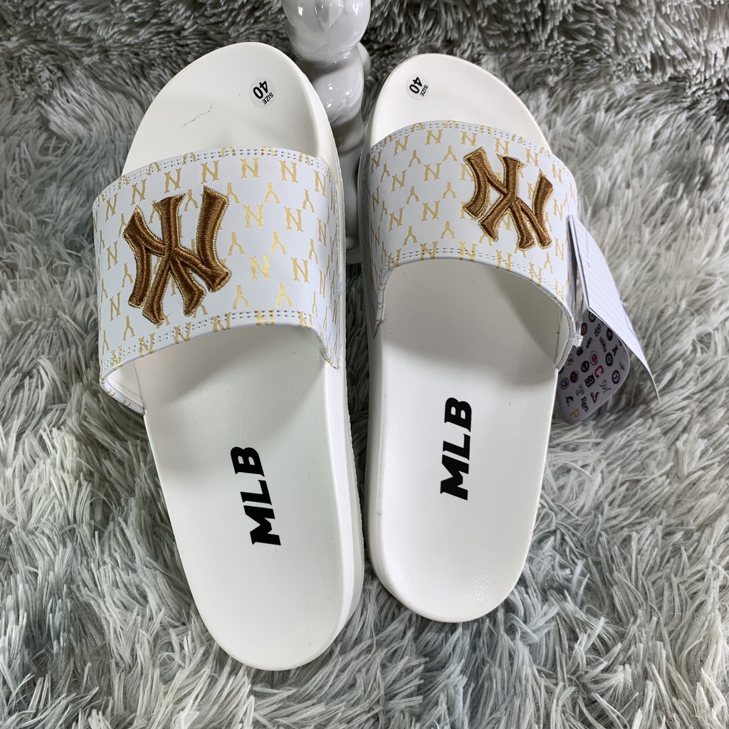 Dép unisex 𝐌𝐋𝐁 nhiều màu chữ thêu nổi êm chân chắc chắn KAZU SHOES NY003