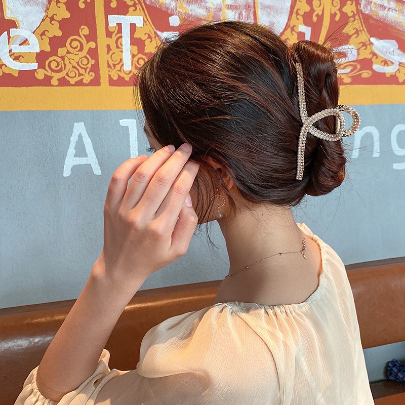 Kẹp Tóc Kim Loại Màu Vàng Đính Ngọc Trai Lấp Lánh Thời Trang Hàn Quốc
