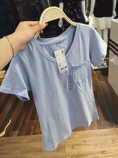 Áo Thun Nữ Cộc Tay Cổ Tim