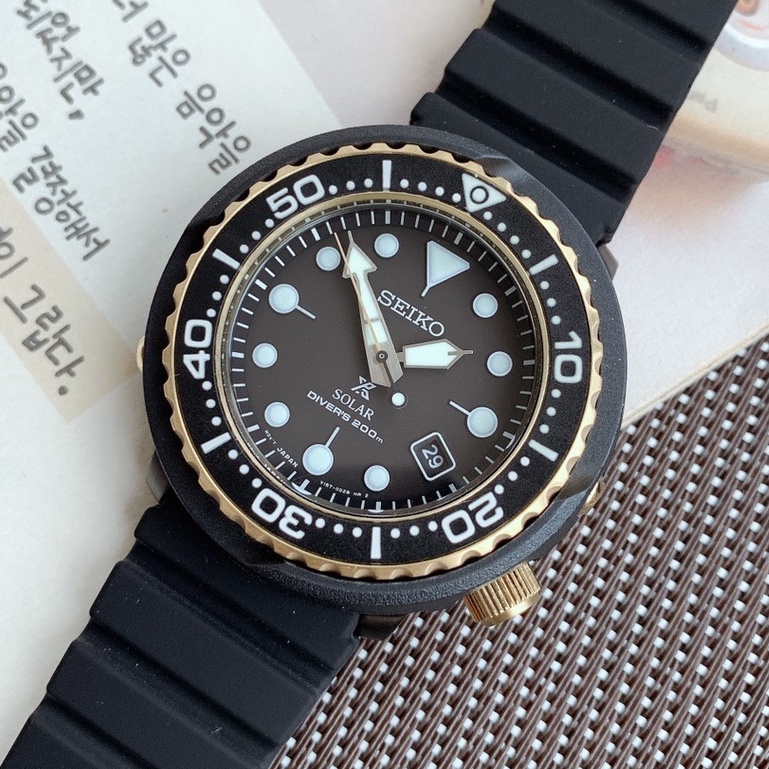 Đồng hồ lặn nam chính hãng Seiko, đường kính 46,17mm, vòng bezel xoay, chống thấm nước 200 mét