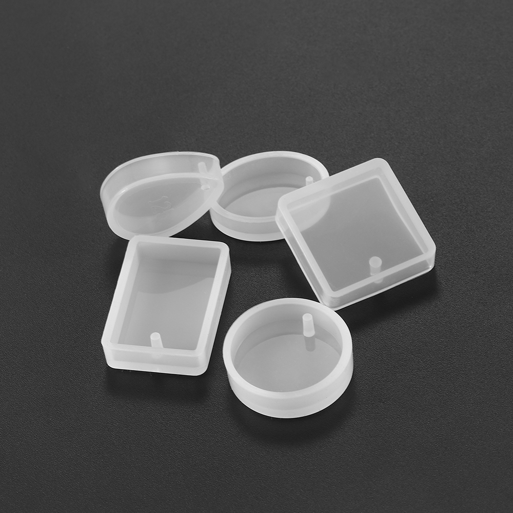 Khuôn silicon làm mặt dây chuyền thủ công