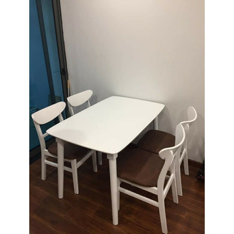 Bộ Bàn Ăn Ghế Vầng Trăng Bọc Đệm, Bằng Gỗ Cao Su Tự Nhiên
