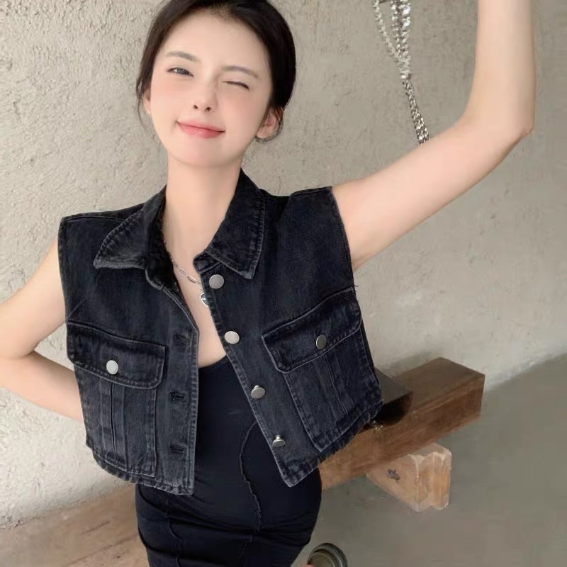 Áo khoác bò jean cộc tay dáng ngắn phối cúc thời trang nữ