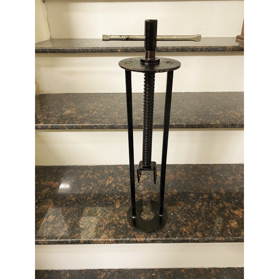 Vam ép lò xo giảm xóc Xe Máy