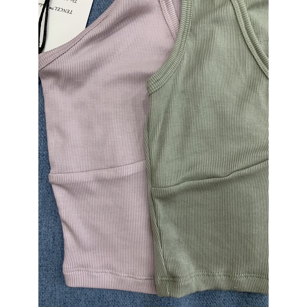Áo 3 lỗ Aritzia