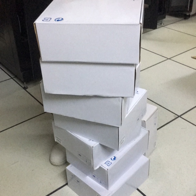 Màn hình dell E2216H