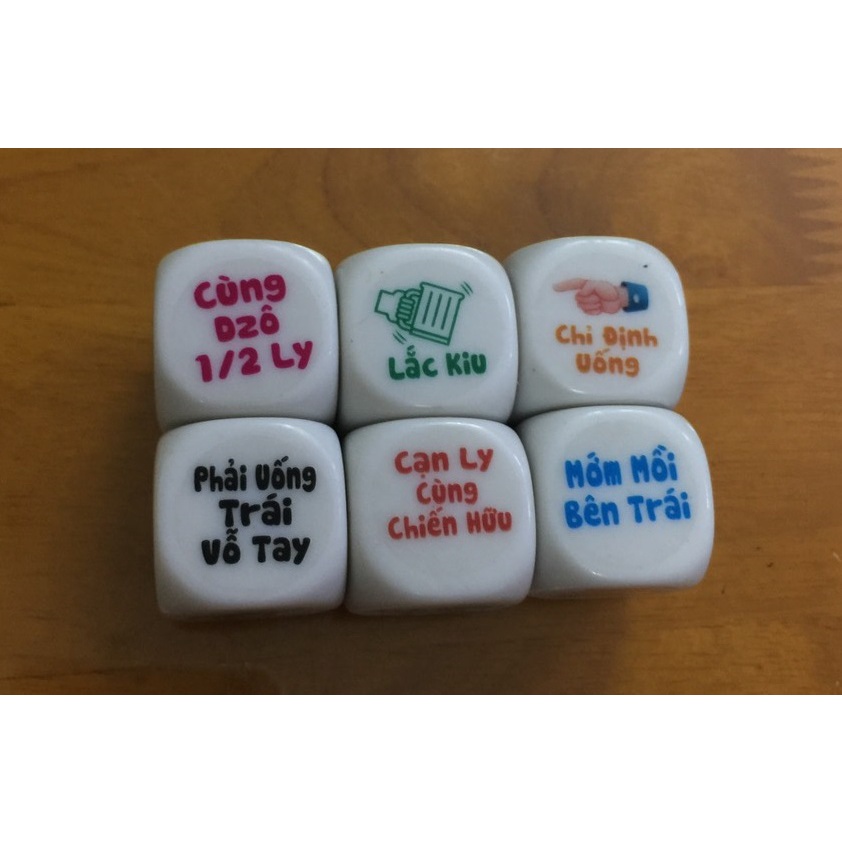 Viên xí ngầu tiếng Việt đồ chơi ăn nhậu, kích thước 2.5cm