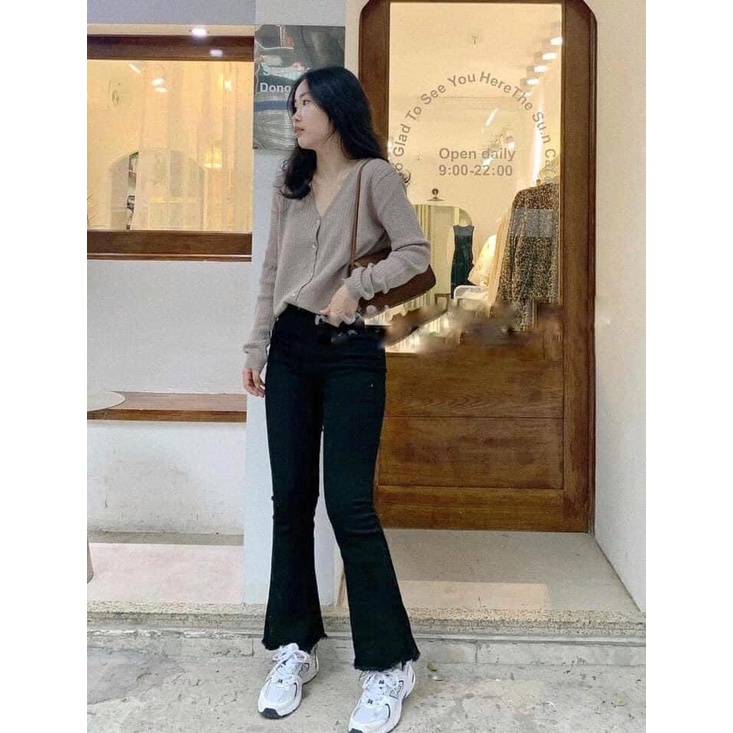 Quần loe trơn đen