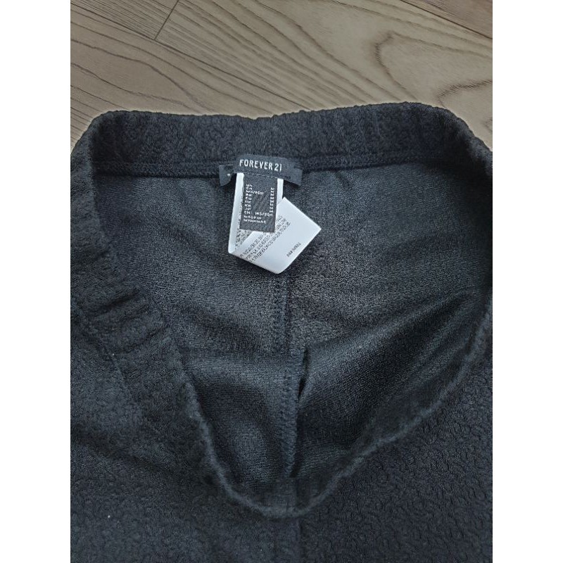 quần biker đen thun hiệu F21