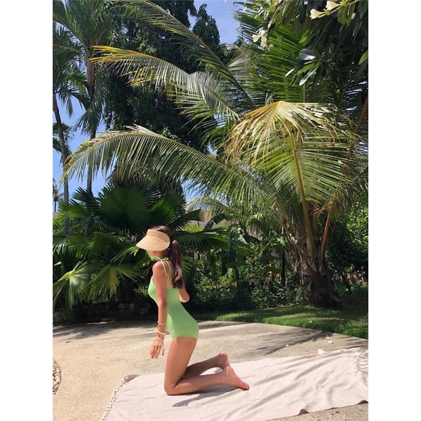 Bikini một mảnh xanh da trời , xanh lá ,swimsuit màu baby blue Hàn Quốc hot trend