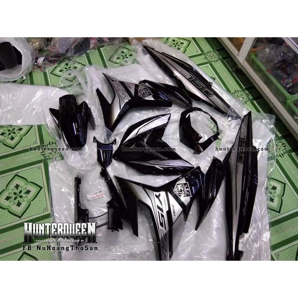 Tem Exciter 150. Tem Y15ZR đơn giản, đen bạc. Chất liệu candy. Chỉnh sửa theo yêu cầu. Sắc nét, bền màu, chống nước