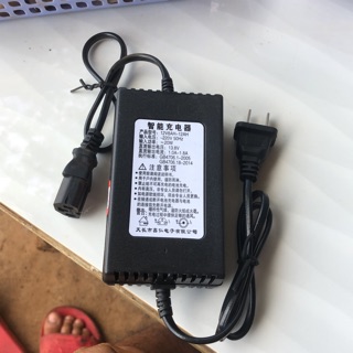 Cục xạc cho bình xịt thuốc sâu bằng điện