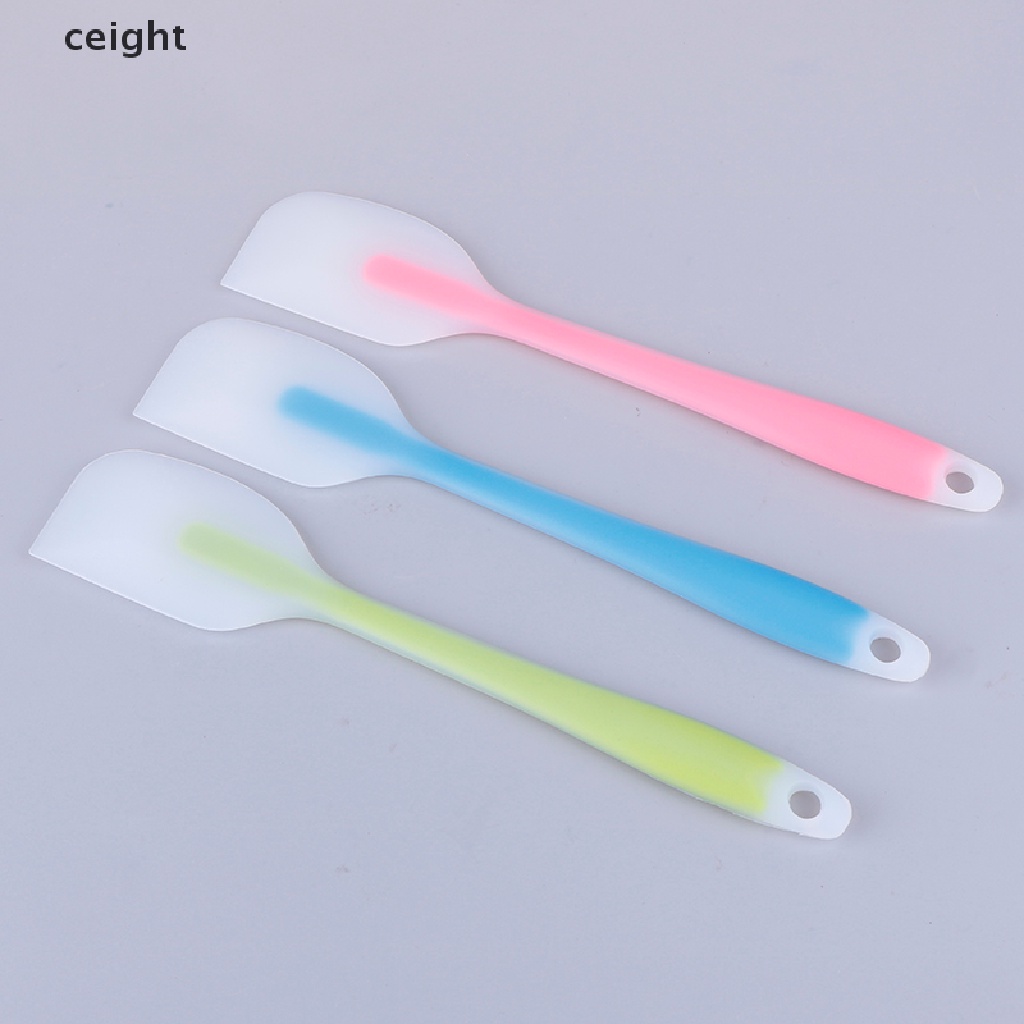 Cây phới trộn bằng silicon chống dính chịu nhiệt thích hợp làm bánh
