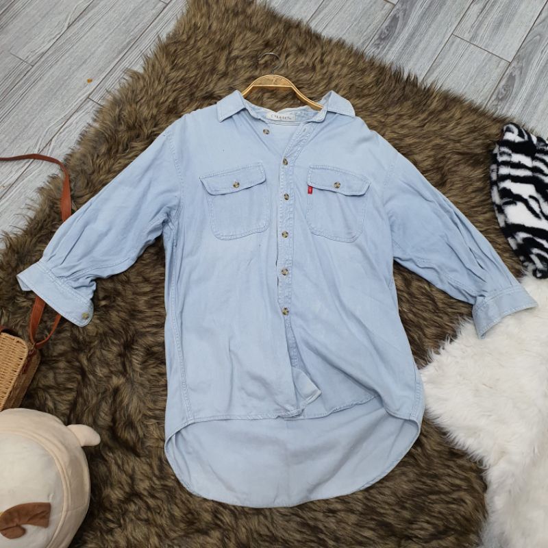 (Siêu đẹp) Áo khoác denim bò sơ mi form rộng vạt cao thấp tay đơm nút xịn đẹp pass dọn nhà