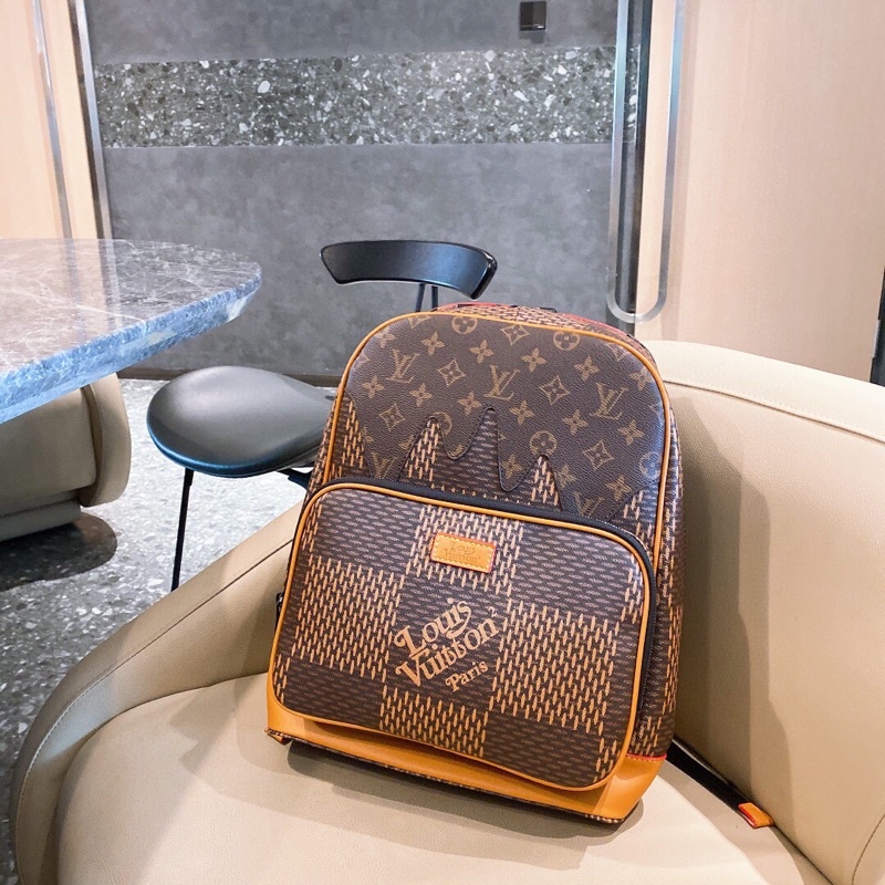 Leather backpack Louis Vuitton Brown in Leather - 31228074