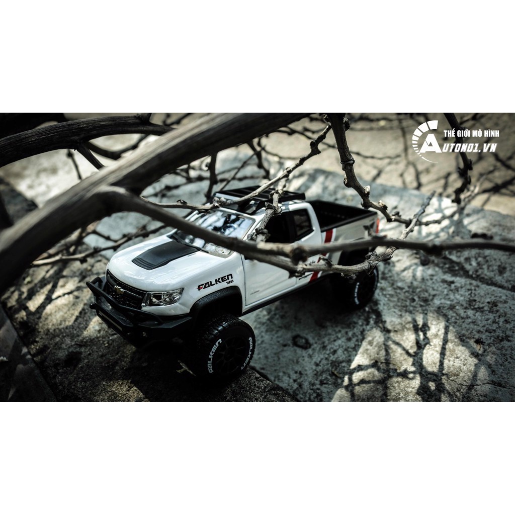 XE MÔ HÌNH CHEVROLET COLORADO ZR2 DESIGN OFF ROAD WHITE 1:27 MAISTO 5002