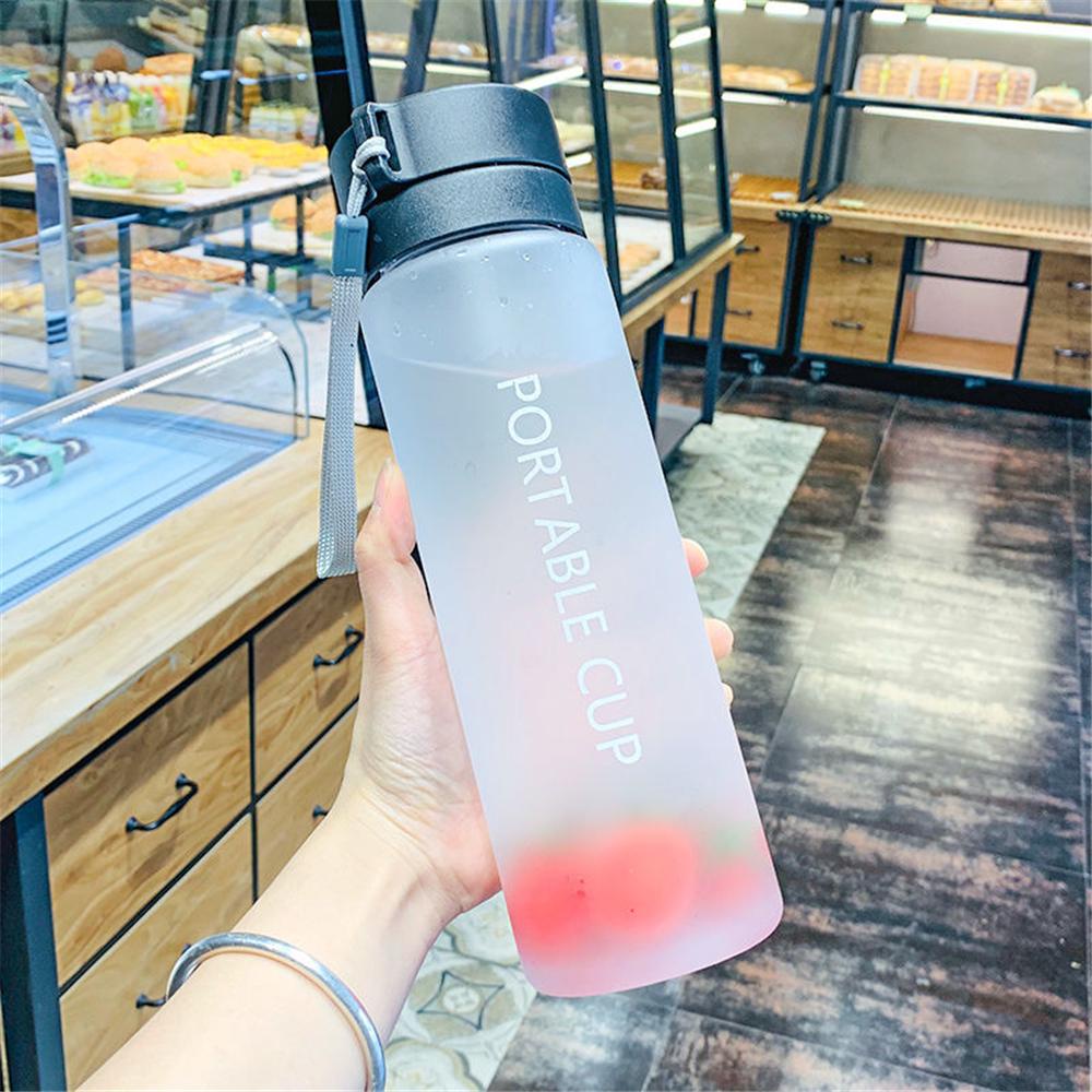 Bình Nước Bằng Nhựa Dung Tích Lớn 800ml Tiện Dụng