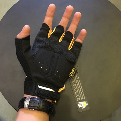 Găng tay hở ngón đi nắng Mechanix màu vàng đi xe máy đi phượt