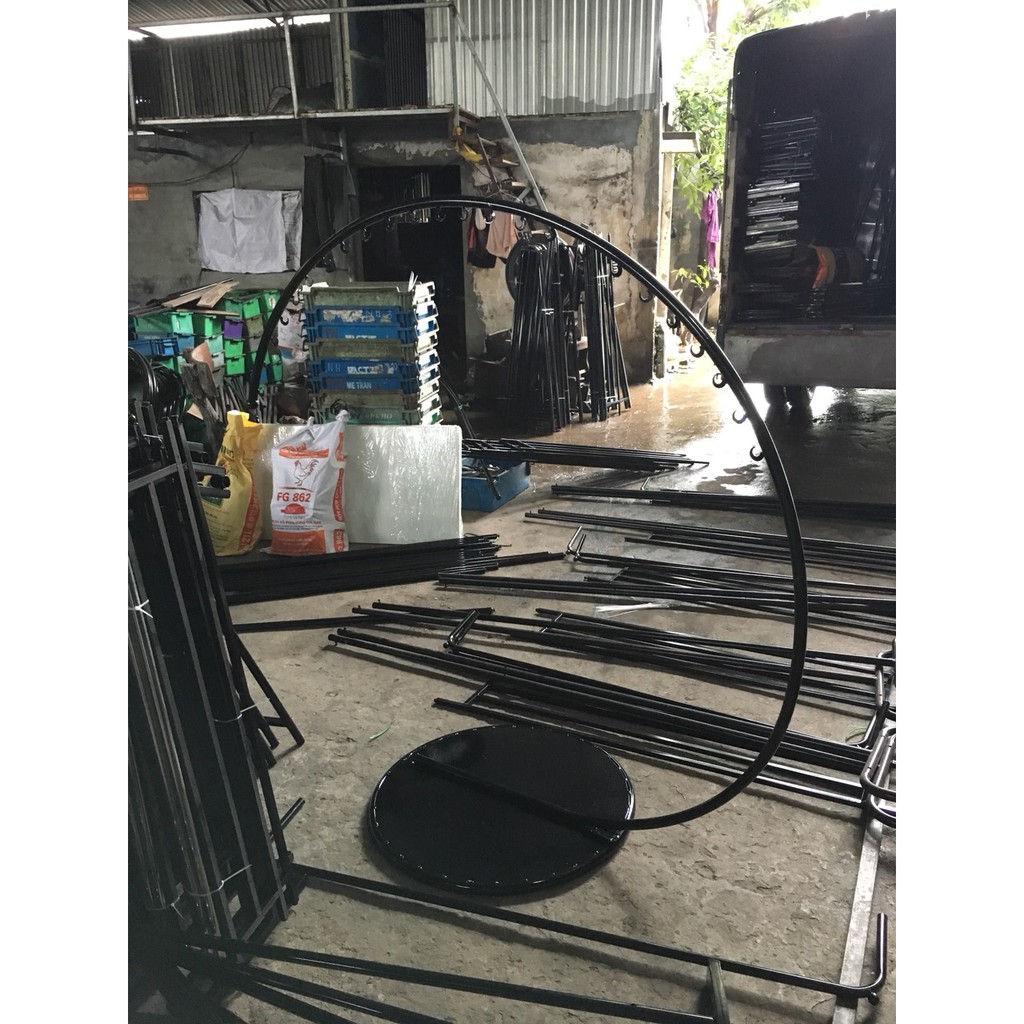 Kệ treo quần áo hình vòng cung 1.6m