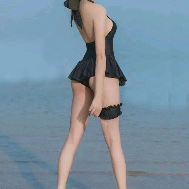 Đầm Bơi Cổ Yếm Màu Đen Phong Cách Anime Nhật Bản Cho Nữ