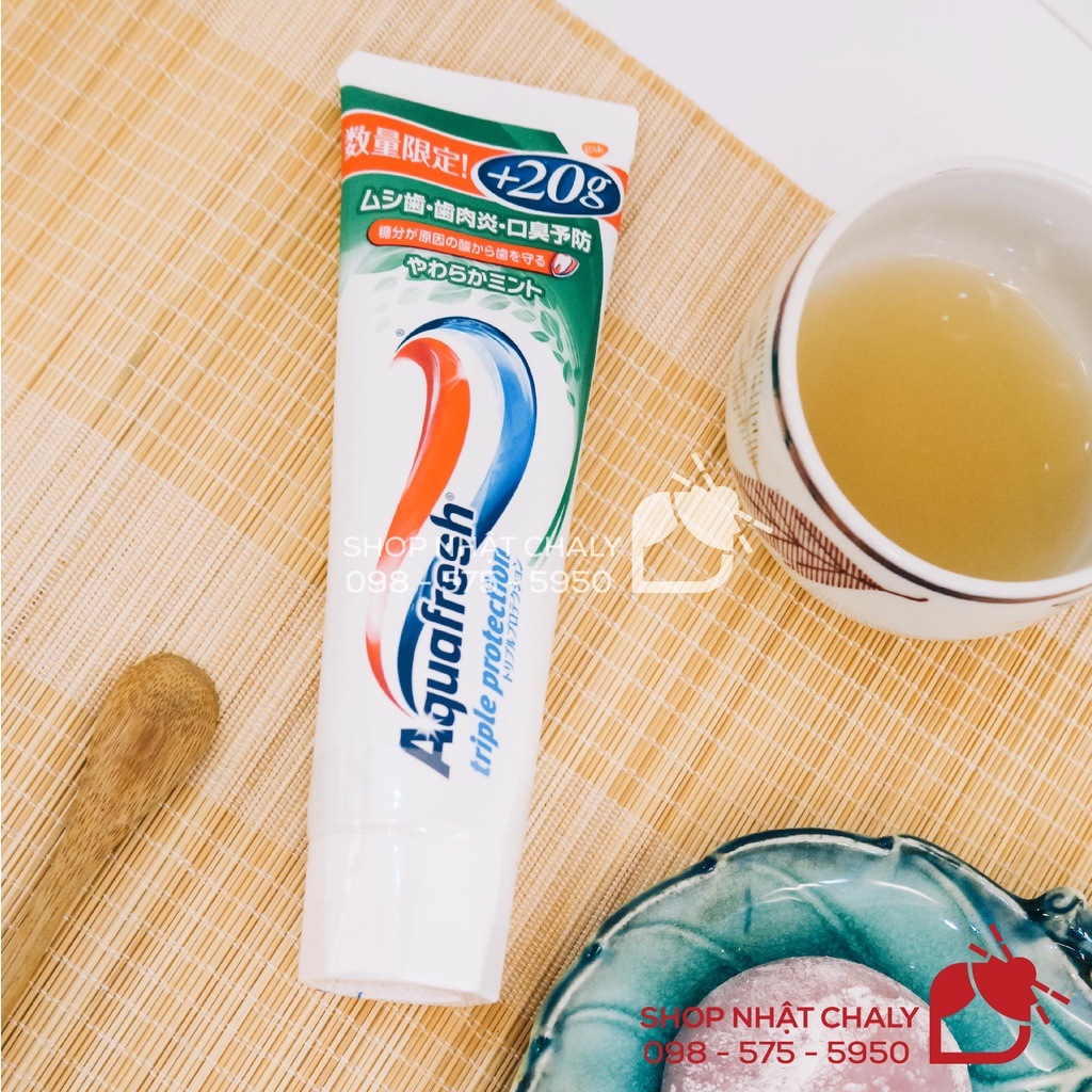 Kem đánh răng chống sâu răng tụt lợi Aquafresh Triple Protection 140g Nhật Bản. Hương bạc hà thơm. Hàng nội địa Nhật