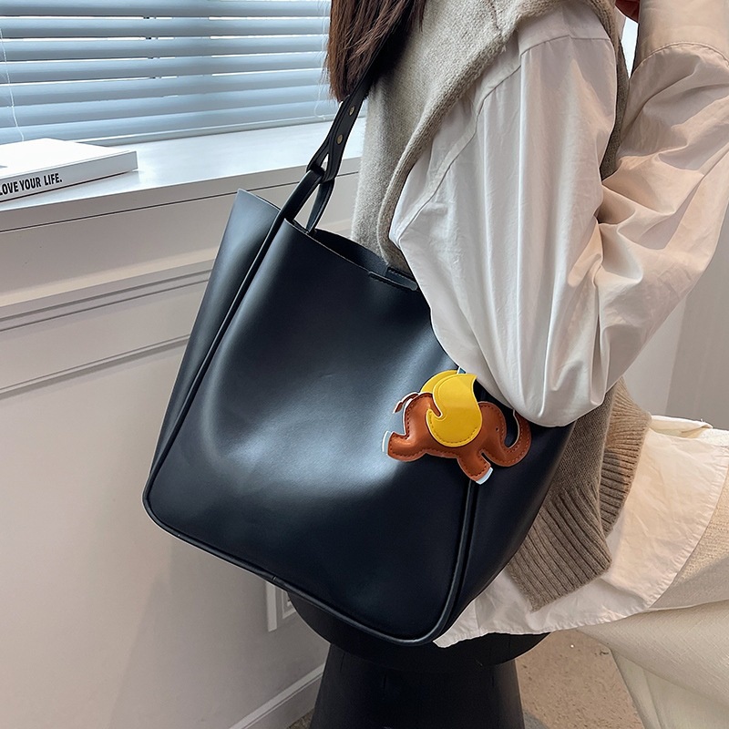 Túi IELGY đeo vai sức chứa lớn có móc khóa hoạt hình dành cho nữ