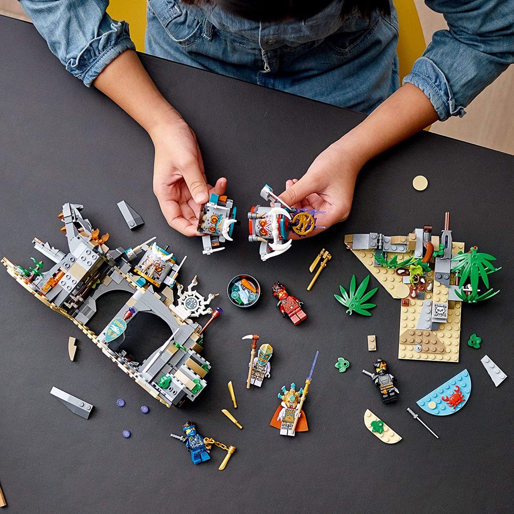 Lego Ninjago 71747 - The Keepers' Village - Bộ xếp hình Lego Ngôi làng của những người canh giữ