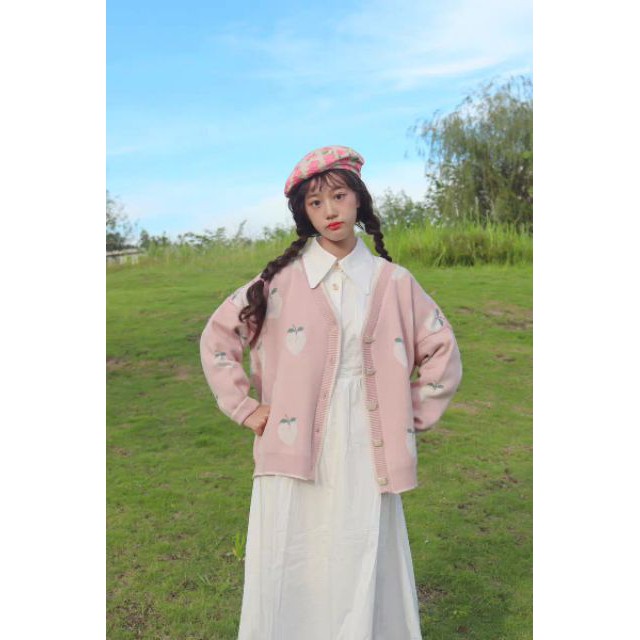 Áo cardigan len họa tiết quả đào khuy vuông xinh xắn | BigBuy360 - bigbuy360.vn