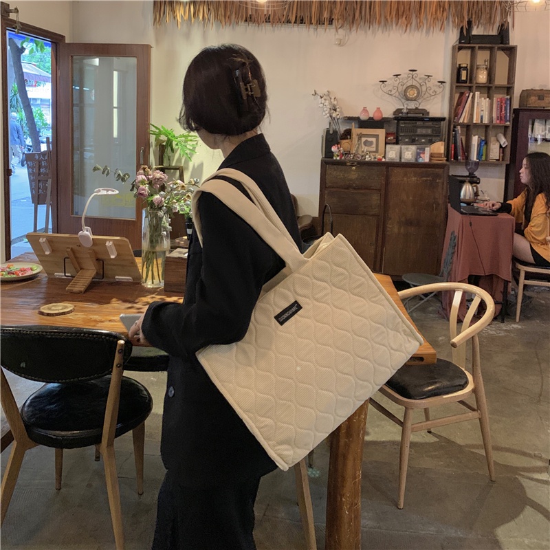 Túi đeo chéo vai sức chứa lớn năng động thời trang IELGY