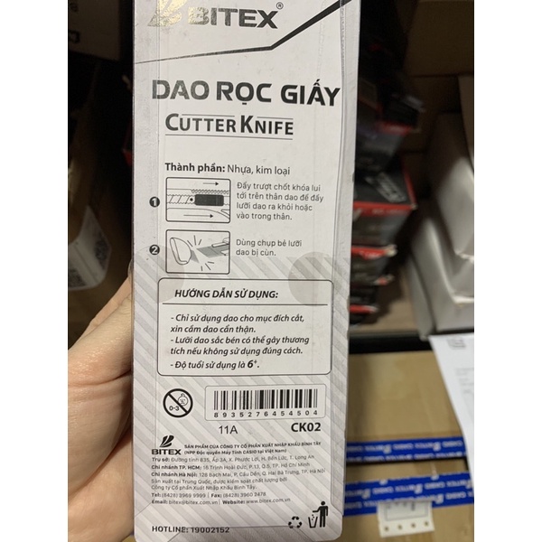 Dao trổ 18mm tặng kèm 2 lưỡi dao. Dao văn phòng Bitex CK02, dao rọc giấy sắc bén chất lượng cao