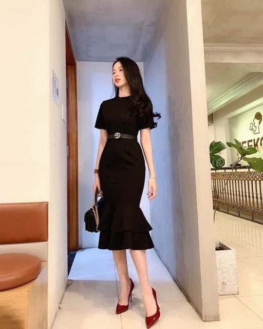Đầm body đuôi cá
