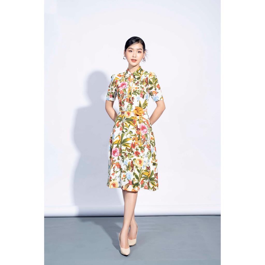 Đầm xòe, cổ đức, đính hoa ở eo, tay cộc MMOutfit M-DA060421218