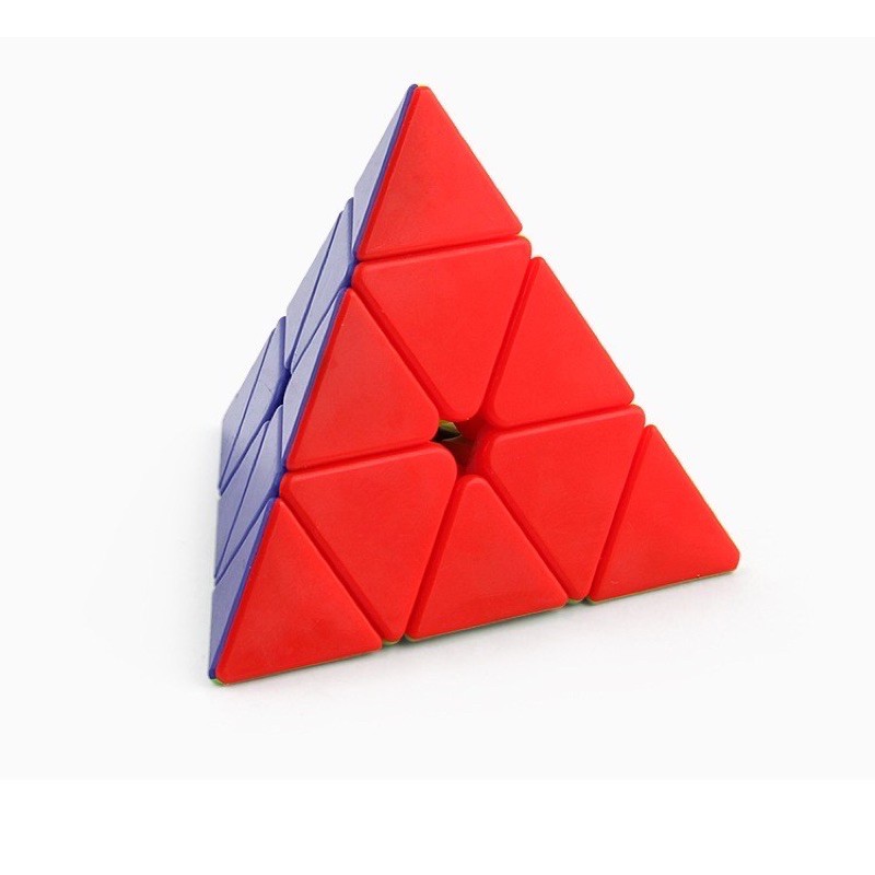 1 chiếc rubik tam giác 3x3 loại đẹp