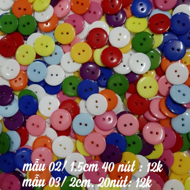 Nút nhựa màu