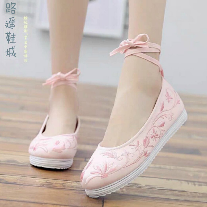Hàng Mới Về Mới Giày Hán Phục Mũi Tròn Thêu Họa Tiết Phong Cách Trung Hoa Cổ Điển 22 Mẫu Mã Cho Nữ