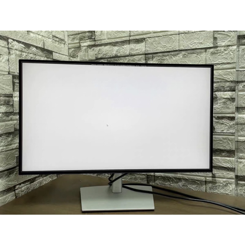 Màn hình máy tính Dell UltraSharp U2722D 27 inch 2K IPS USB TypeC chuyên đồ hoạ 99%