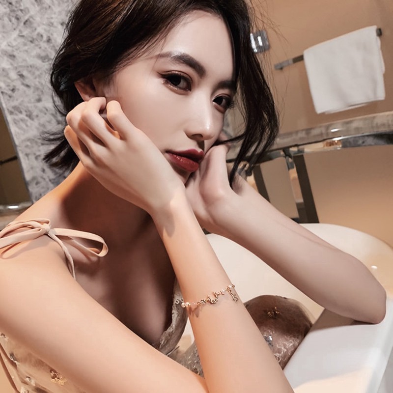 Vòng đeo tay mặt hình ngôi sao/mặt trăng dễ thương phong cách Hàn Quốc cho nữ