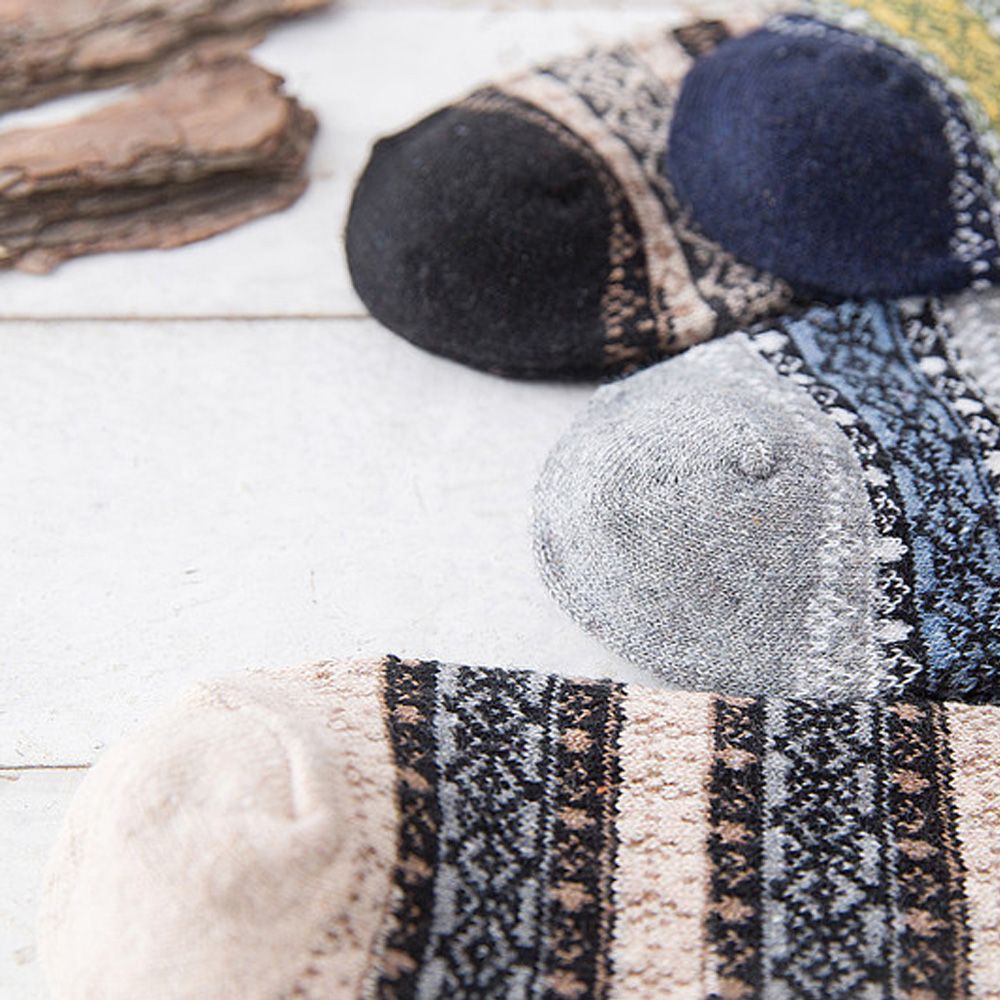 Vớ cổ cao họa tiết thời trang phong cách retro cho nam | BigBuy360 - bigbuy360.vn