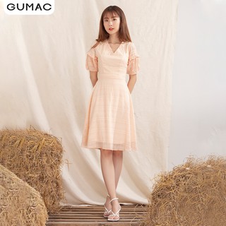 Đầm cổ V xếp bèo GUMAC DA1001