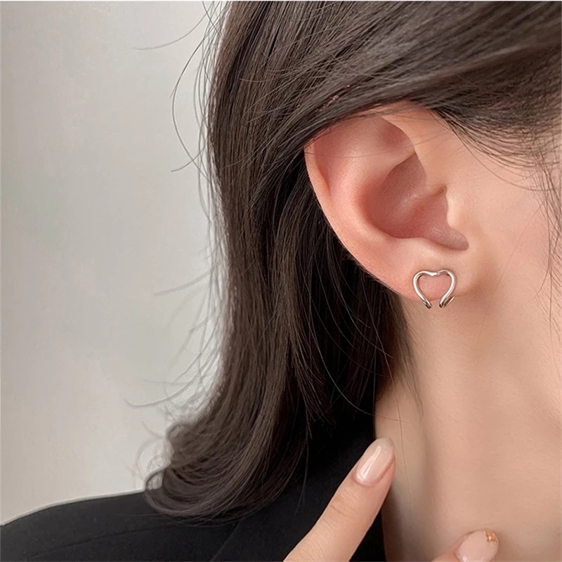 Khuyên Kẹp Vành Tai Hai Lớp Hình Trái Tim Màu Sắc Bạc Đơn Giản