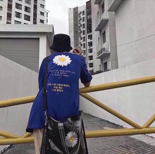 Áo phông hoa cúc cực chất