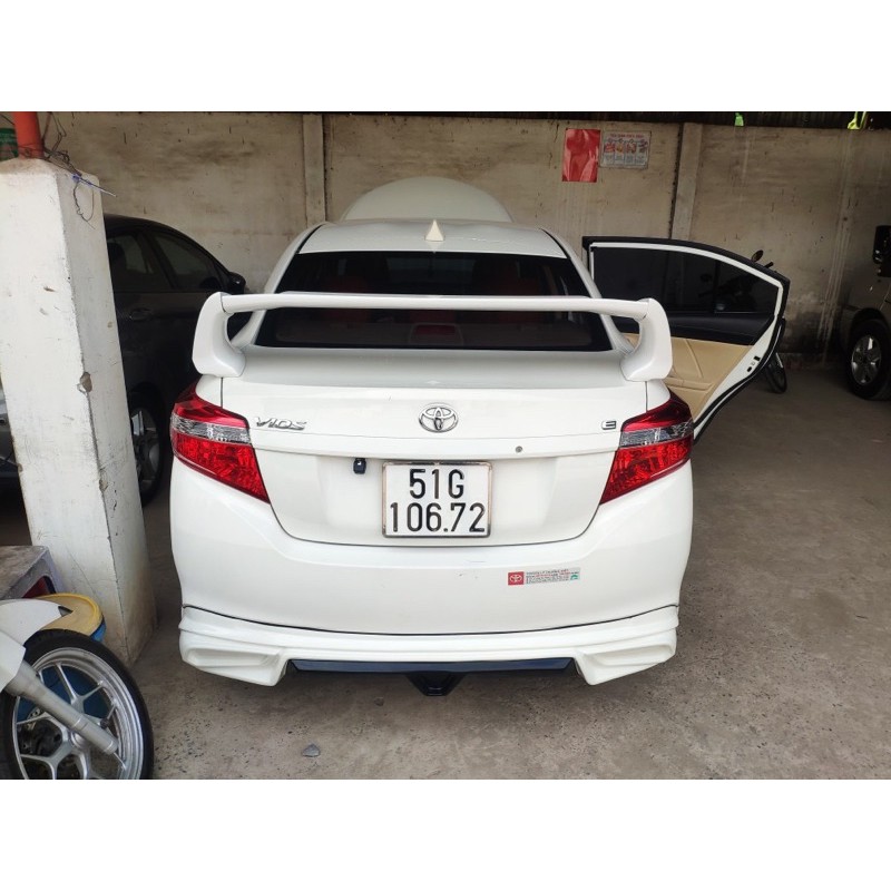 Đuôi gió thể thao ô tô các dòng xe sedan