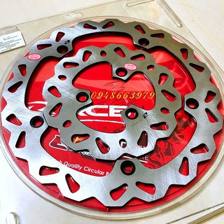 Dĩa thắng RCB gắn Raider.