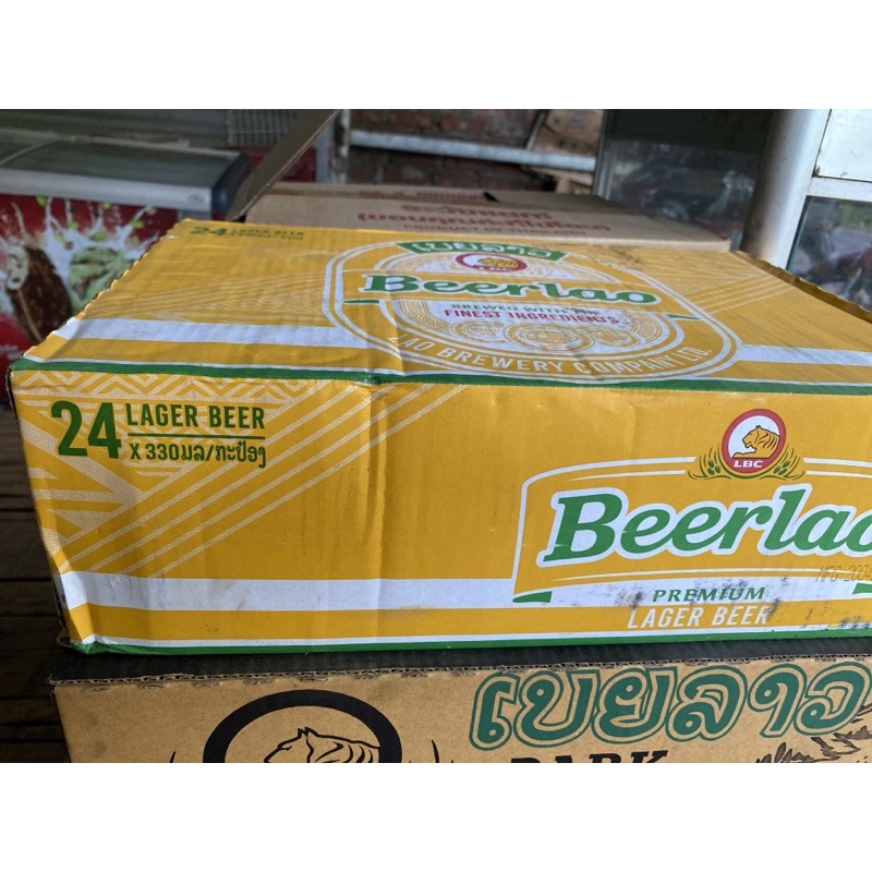 Bia Lào vàng hoặc đen