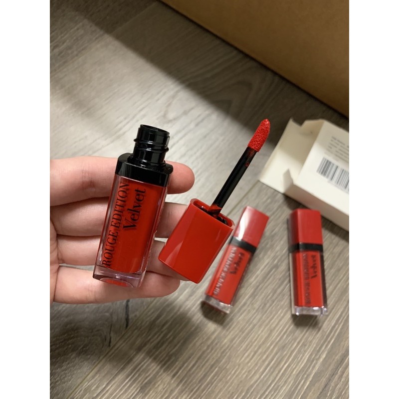 SON VELVET BOURJOI 18